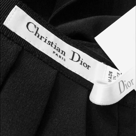 CRISTIAN DIOR Pleated Accents Silk Skirt. CHR0707-ID - Picture 11 of 13